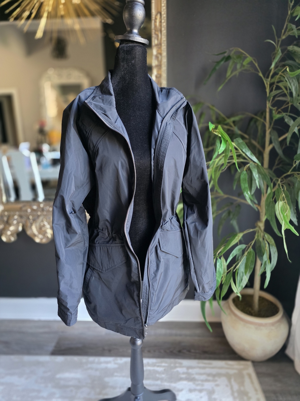 Athleta Westerly Weather Resistant Jacket Size MED